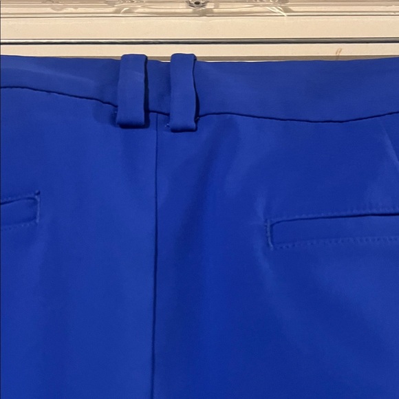 Ralph Lauren polo golf royal blue skirt with built in shorts. Front/back pockets - Picture 5 of 10